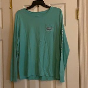 Vineyard vines- long sleeved Tee